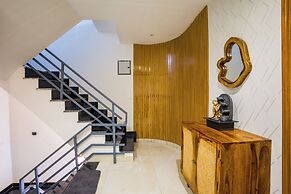 Versace Farms 5 BHK With Pvt Pool