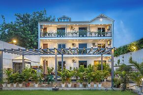 Versace Farms 5 BHK With Pvt Pool