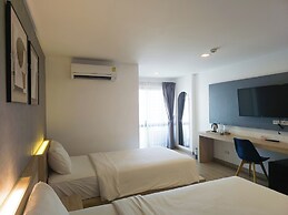 IMPRESS Hotel HUAI Khwang