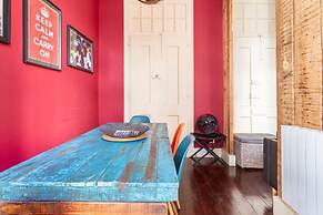 Artistic Alfama 4BR Cathedral Views Tram 28