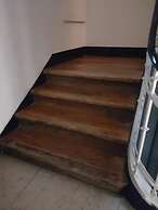 Artistic Alfama 4BR Cathedral Views Tram 28