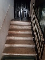 Artistic Alfama 4BR Cathedral Views Tram 28