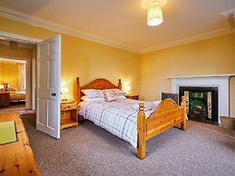 West Lodge