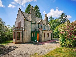 West Lodge