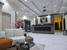 IVOTEL LUXURY HOTEL