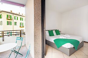 Central Apartment Caniggia 2 With Terrace in Como
