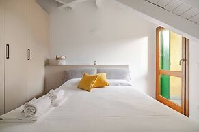 Modern Flat 2 Near the Swiss Border in Viggiù