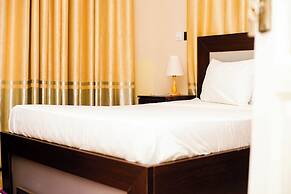 De GraceManuel Terrace