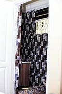 De GraceManuel Terrace