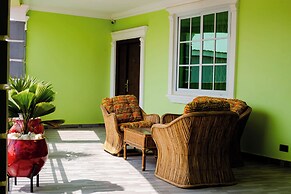 De GraceManuel Terrace