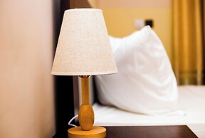 De GraceManuel Terrace