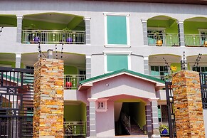 De GraceManuel Terrace