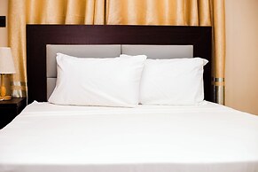 De GraceManuel Terrace