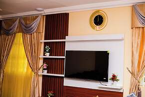 De GraceManuel Terrace