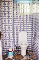 De GraceManuel Terrace