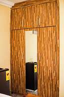 De GraceManuel Terrace