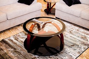 De GraceManuel Terrace