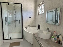 Bateria Seaside Lodge