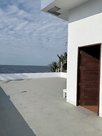 Bateria Seaside Lodge