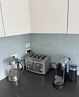 Manly 3 Bedroom Home - Upper Duplex
