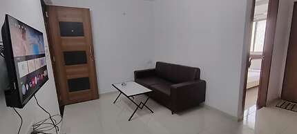 Royal Night Guesthouse - Daman