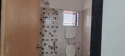 Royal Night Guesthouse - Daman