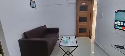 Royal Night Guesthouse - Daman