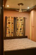 Vaishnavi Paying Guest House