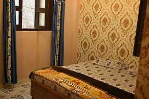 Vaishnavi Paying Guest House