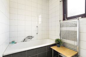 Comfortable Family Home in Reevallis