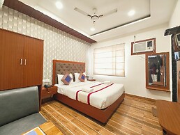 Hotel SV Grand Varanasi