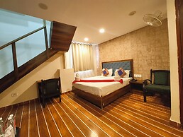 Hotel SV Grand Varanasi