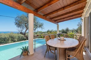 Villa Gisele With Private Pool