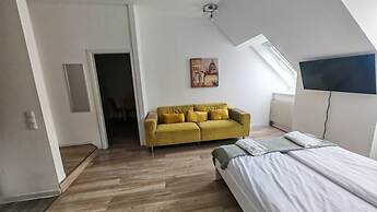 Charming 2 Apartments For Extended Stays