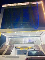 Hotel Paras R Inn