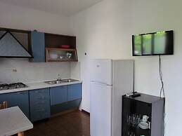 Lovely Flat With Pool Access