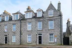 1 Bedroom Ground Floor Apartment