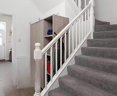 Large 4 Bed House - 4 Double Beds