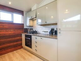 The Hedgerows - Hillview Lodges