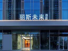 Lisi Future Hotel