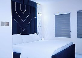 Tazu Luxury Hotel and Suites