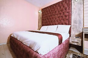 Tazu Luxury Hotel and Suites