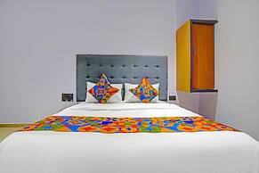 Hotel Nidhivan Palace