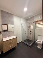 4BR Town House Cantonments. Pool. Garden