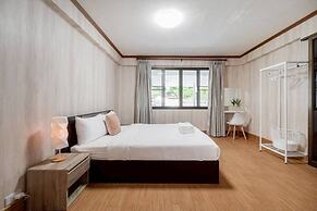 GRETA VILLA  Nakluea18