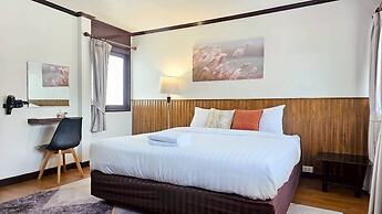 GRETA VILLA  Nakluea18