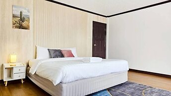 GRETA VILLA  Nakluea18