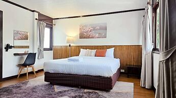 GRETA VILLA  Nakluea18