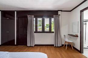 GRETA VILLA  Nakluea18