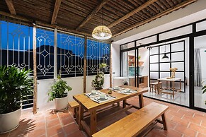 Rooftop Green Oasis